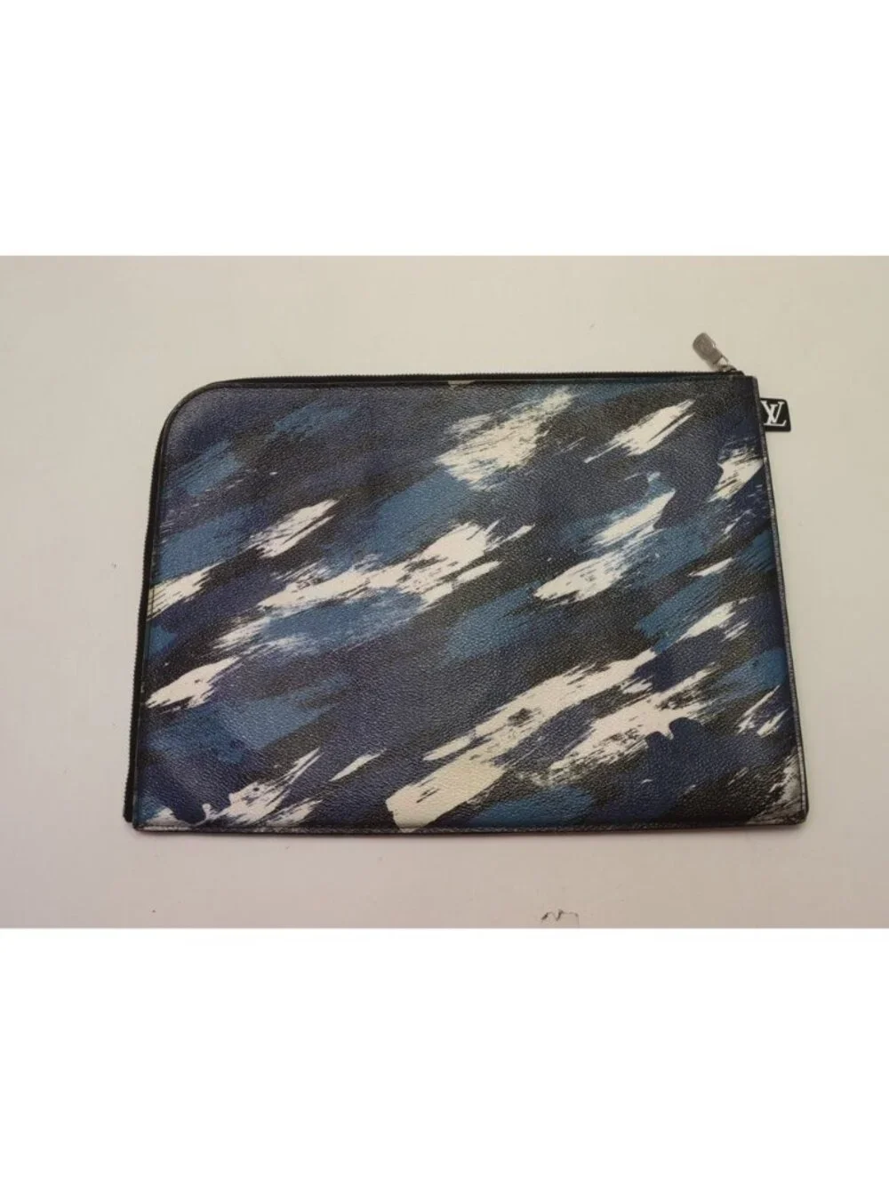 Louis Vuitton Pochette Jules GM Camouflage